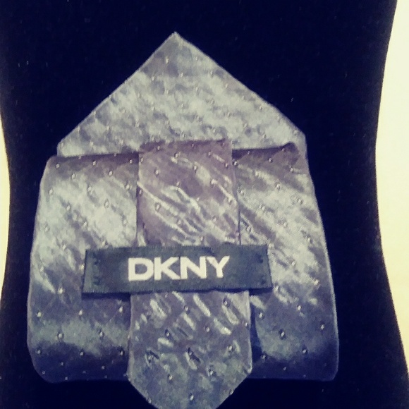 DKNY MENS TIE - Picture 2 of 6